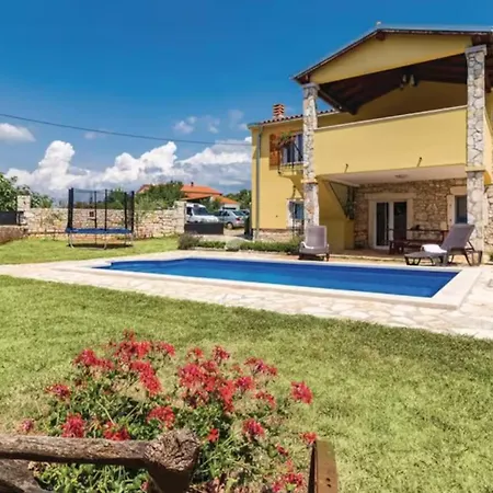 1 By Guide Villa Gajana